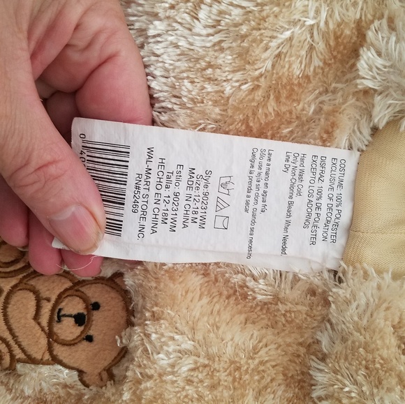 12-18mths Teddy bear costume...The face pokes thru - Picture 2 of 3